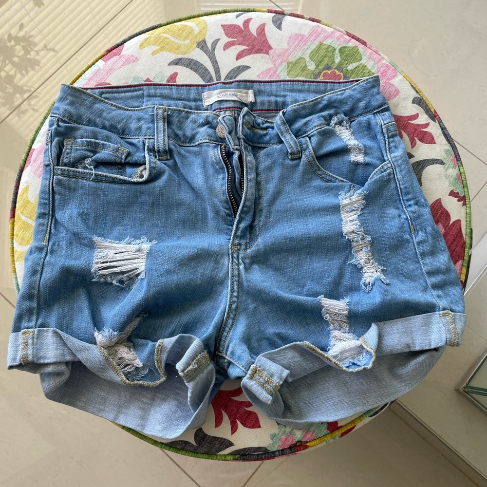 Short jeans